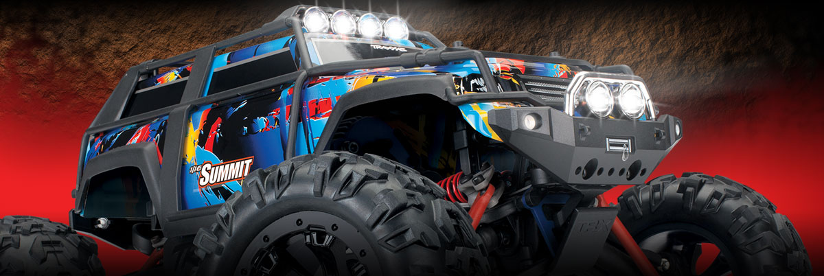 Traxxas 1/16 Summit 4x4 RC Monster Truck