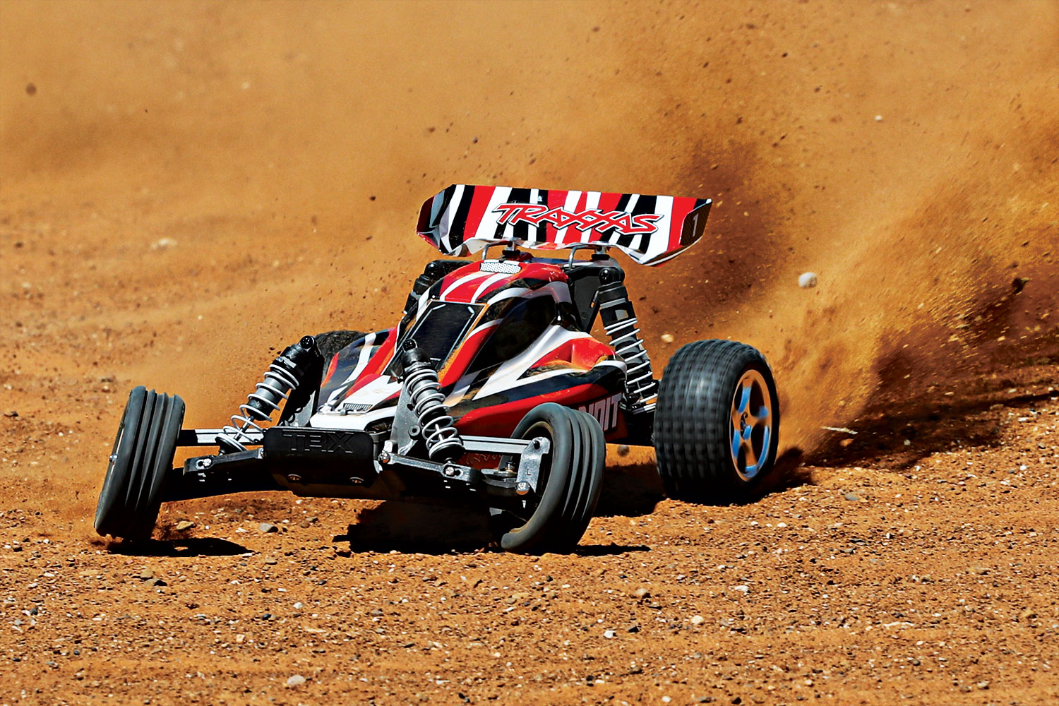 High-speed Traxxas Bandit