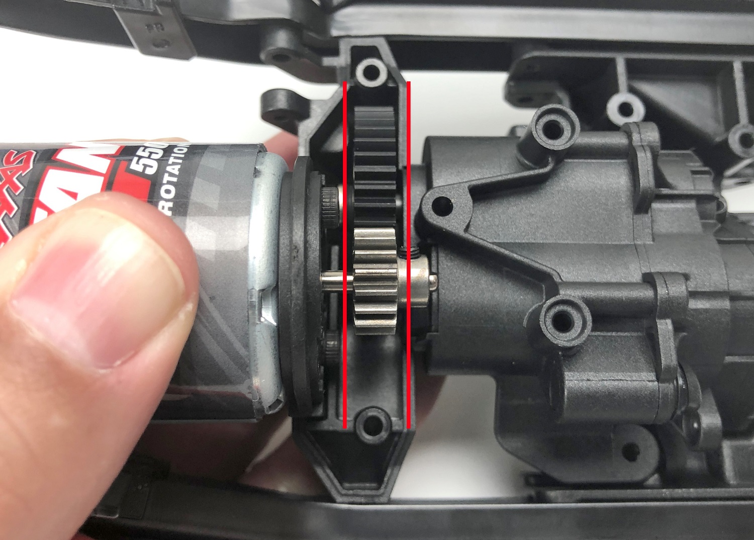 Align the pinion and spur gears