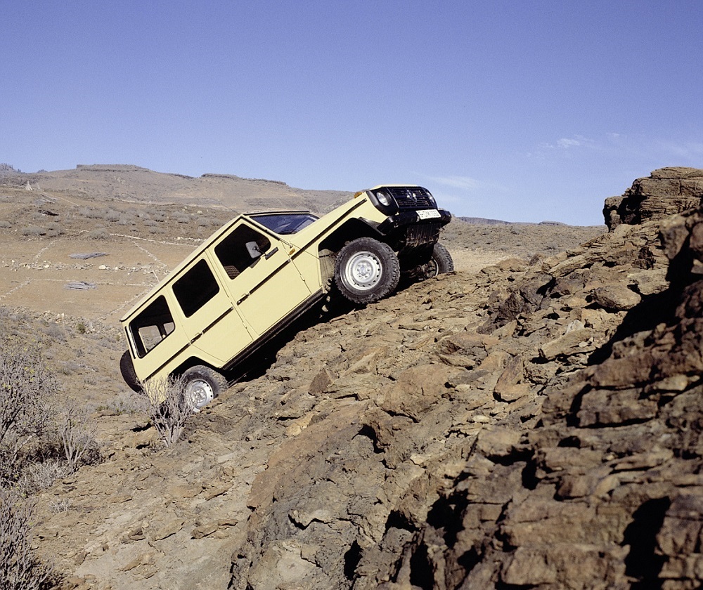 Early G-500 rock crawl
