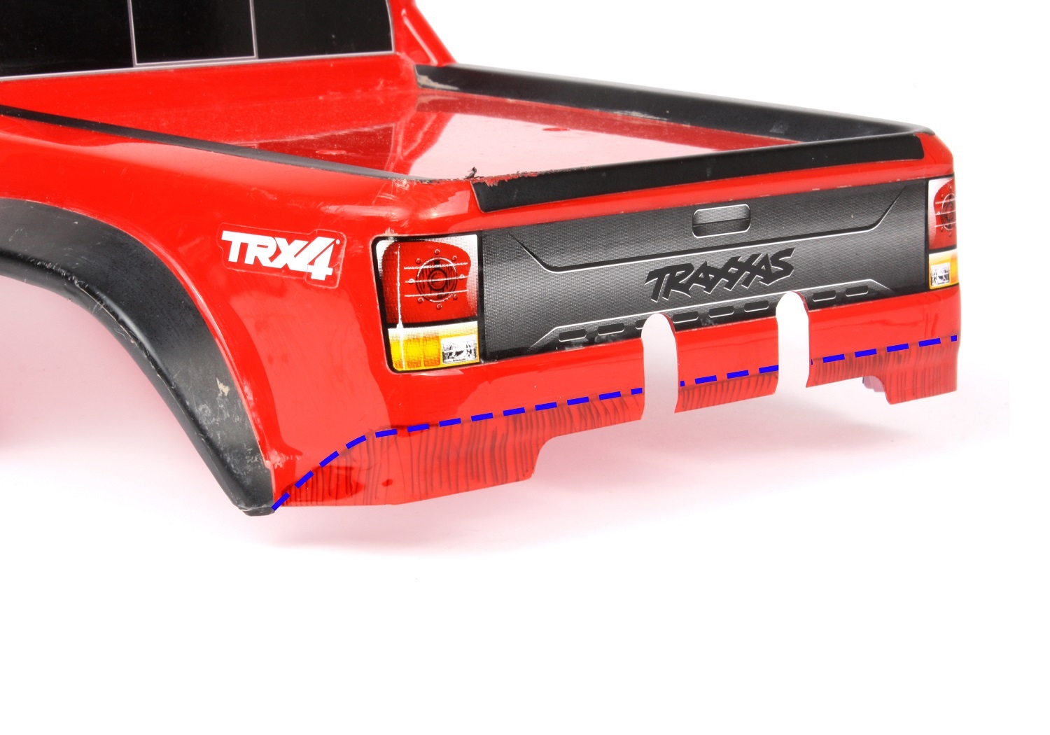 Trim around the rear bumper