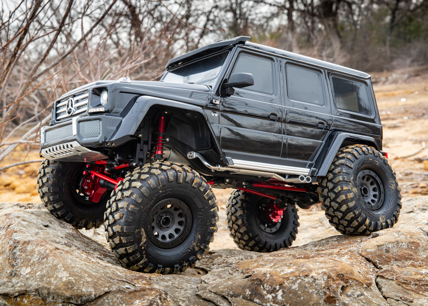 Black G 500 on the rocks