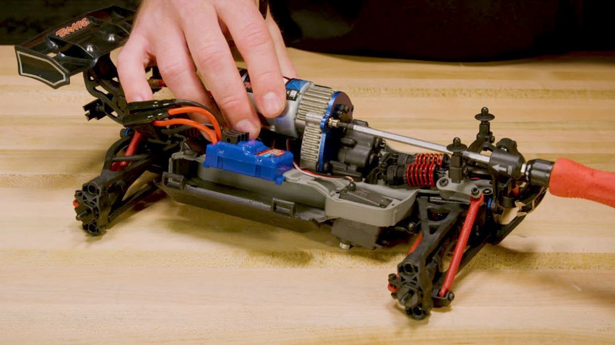 Reinstall the motor Reinstall the motor