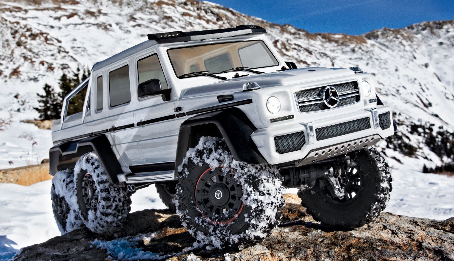 White TRX-6 6x6