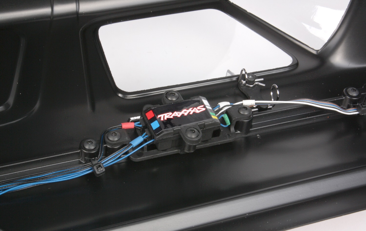 Installed distribution block