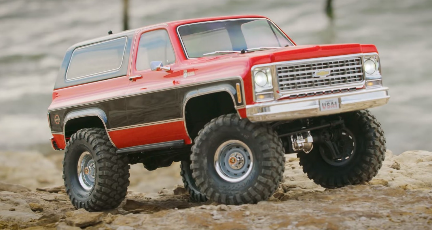 Red Blazer Crawling