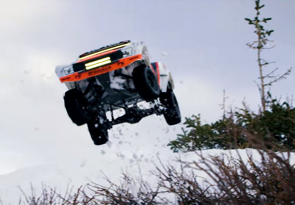 UDR snow session jump