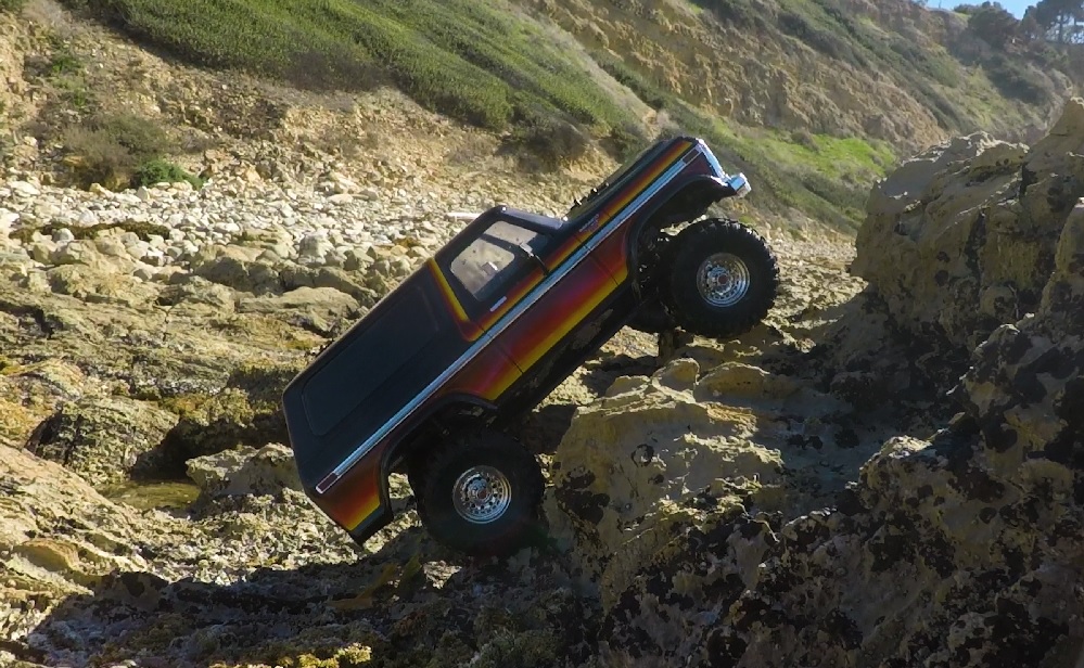 bronco-climbing