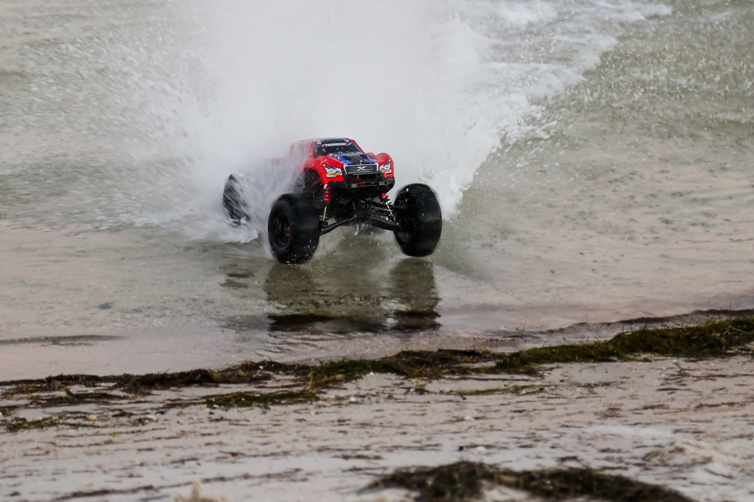 X-Maxx defies physics on the water