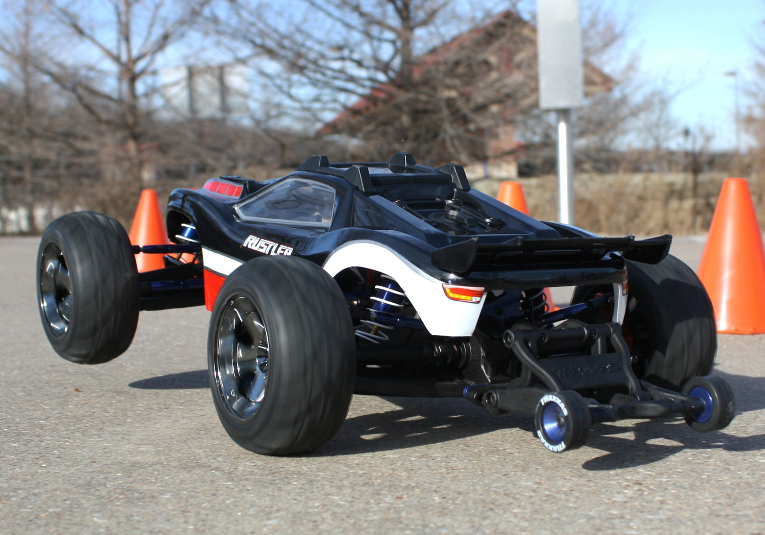 Rustler 4X4 wheelie