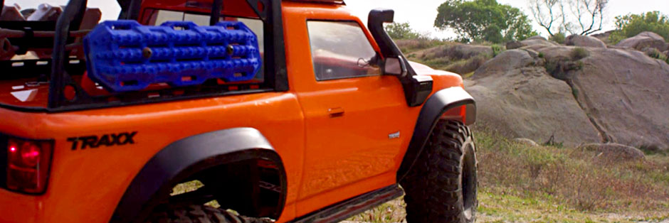 TRX-4 with Traxx mini Moab adventure